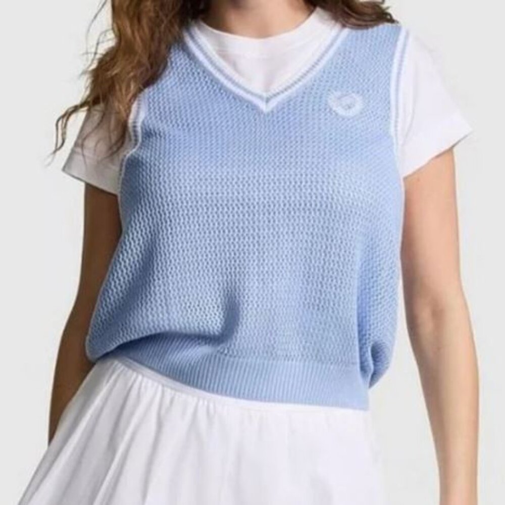 PINK Victoria's Secret Cambridge Knit Cropped Vest